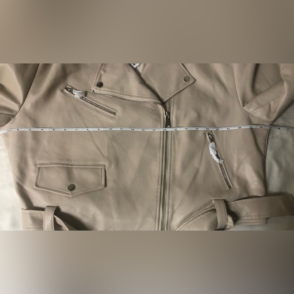 AZALEA WANG FAUX LEATHER MOTO JACKET SIZE:1X COLOR: BEIGE - Picture 7 of 7